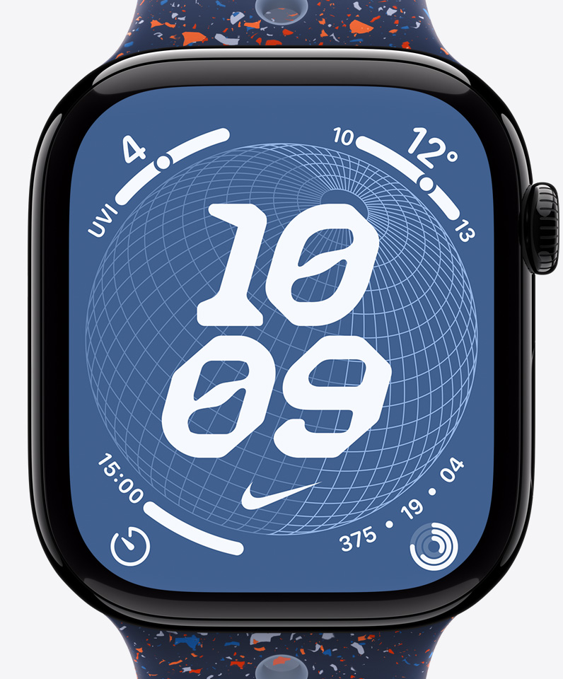 Nike 地球錶面，展示時間、Nike Swoosh 與多項複雜功能，包括紫外線指數、天氣、計時器、活動記錄圓圈