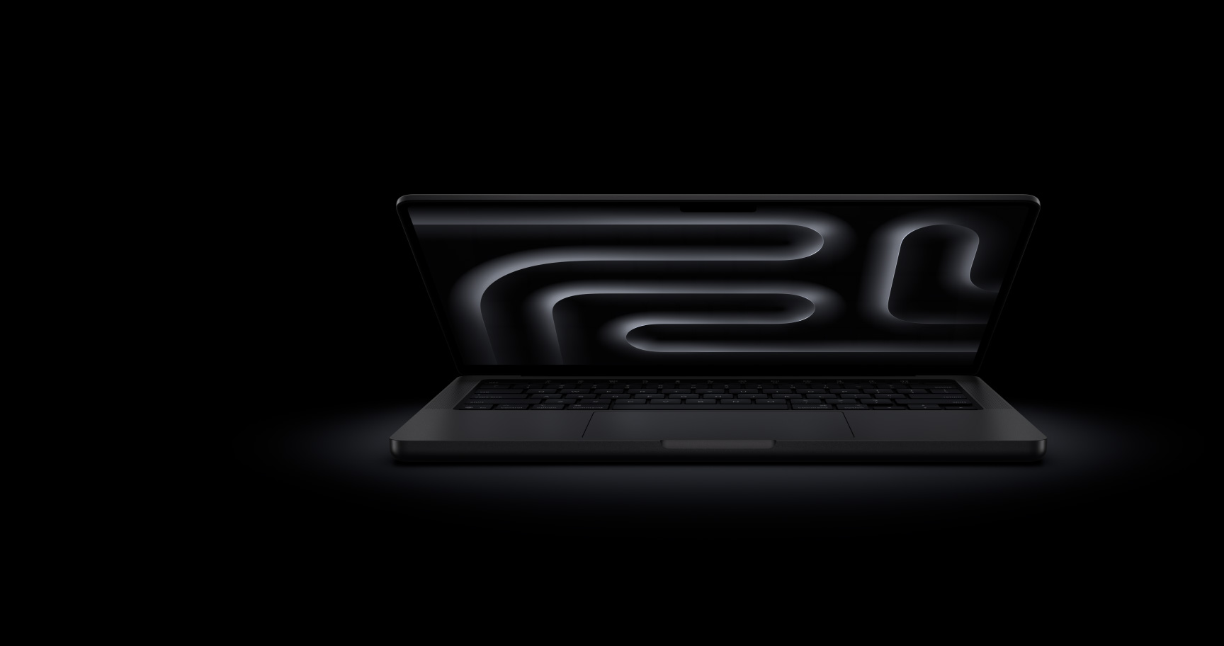 Åben MacBook Pro i farven space black vist forfra