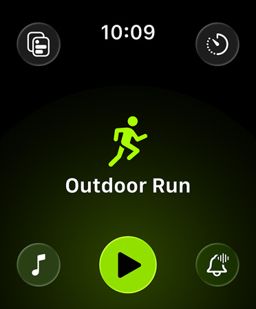 Nieuwe lay-out van de Work-out-app, met een groene knop in elke hoek voor meldingen, muziek, ervaringen, aangepaste work-outs en statistieken, tegen een zwarte achtergrond. In het midden een pictogram van een hardloper in het groen, met daaronder Buiten Hardlopen in witte letters en een groene Afspeelknop